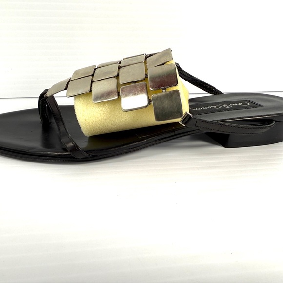 David Aaron, black leather sandals with square metal embellishments - Picture 9 of 10